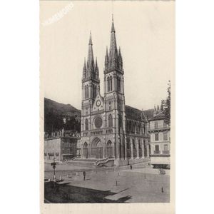 Voiron-Chartreuse (Is&egrave;re) la cath&eacute;drale St-Bruno