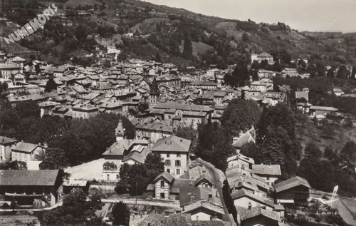 en avion au-dessus de.... 1 Tullins (Is&egrave;re) vue g&eacute;n&eacute;rale