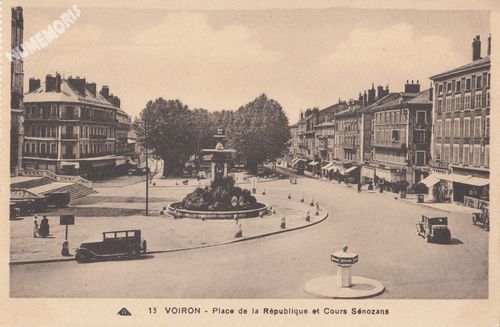 013 Voiron place de la R&eacute;publique et Cours S&eacute;nozans