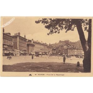 014 Voiron place de la R&eacute;publique