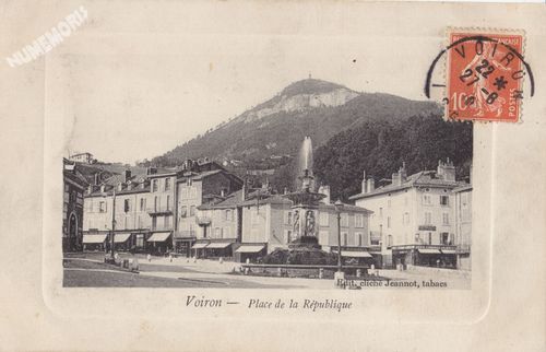 Voiron place de la R&eacute;publique