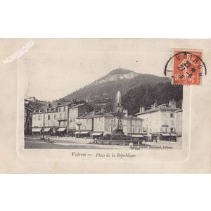 Voiron place de la R&eacute;publique