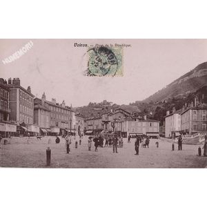 Voiron place de la R&eacute;publique