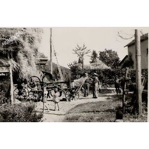 Charavines : batteuse Joseph Deschaux