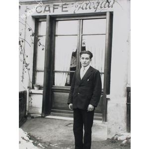 Charavines : caf&eacute; jacquin au guillermet