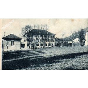 Charavines : &eacute;cole Saint Joseph