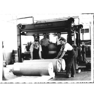 Charavines : papeteries : atelier du pliage