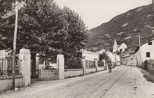 I21659 la Buisse (Is&egrave;re) les &eacute;coles