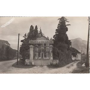 la Buisse (Is&egrave;re) colonie de vacances "la mart&eacute;gale"