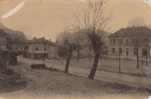 la Buisse place de la mairie
