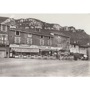 I 21663 la Buisse (Is&egrave;re) brasserie de la terrasse