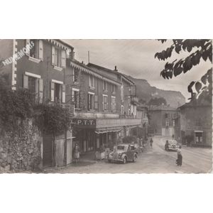 la Buisse (Is&egrave;re) brasserie la terrasse rue principale