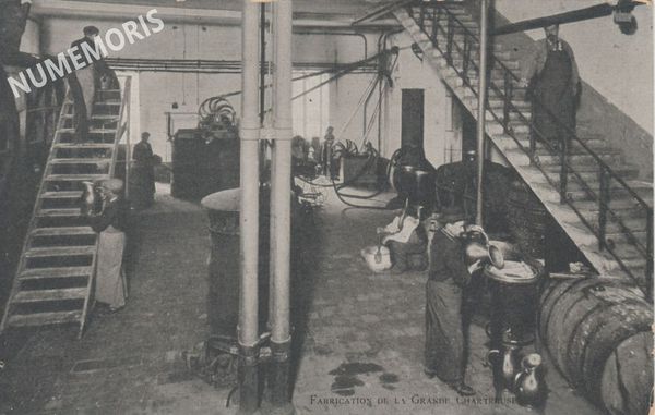 Grande Chartreuse Fourvoirie int&eacute;rieur de la distillerie