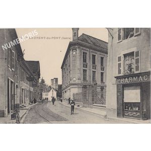 Saint Laurent du Pont- une rue