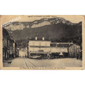 Saint Laurent du Pont- Place de la Fontaine
