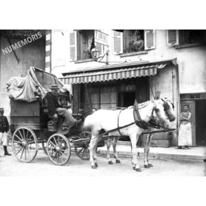 PV montferrat caleche1 1900env VAM