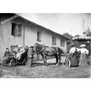 PV montferrat caleche2 1900env VAM