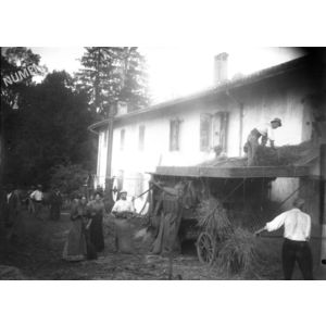 PV montferrat chateau batteuse av1914 VAM