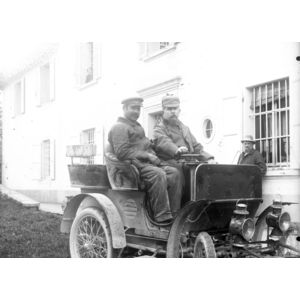 PV montferrat chateau voiture2 1900env VAM